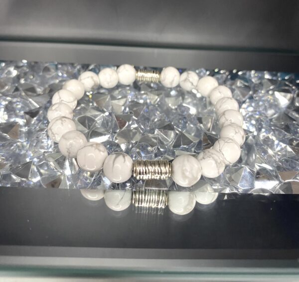 Howlite Gemstone Bracelet - Image 3
